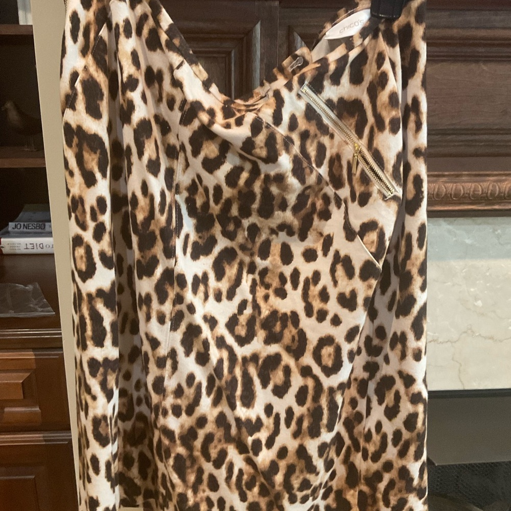 Chico's Brown Leopard Print Skirt with Gold Zipper